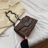 New Rivet Chain Small Crossbody Bags For Women 2021 Shoulder Messenger Bag Lady Luxury Handbags 2021