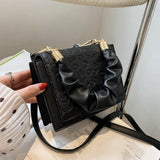 New Rivet Chain Small Crossbody Bags For Women 2021 Shoulder Messenger Bag Lady Luxury Handbags 2021