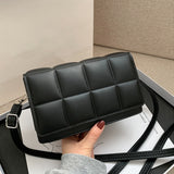 New Rivet Chain Small Crossbody Bags For Women 2021 Shoulder Messenger Bag Lady Luxury Handbags 2021